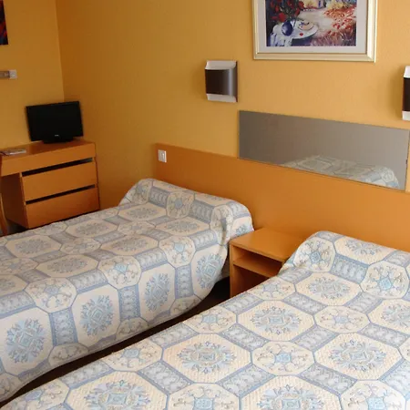 Hotel Au Petit Languedoc Lourdes
