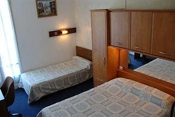 Hotel Au Petit Languedoc Лурд