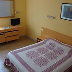 Hotel Au Petit Languedoc 2*