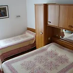 Hotel Hotel Au Petit Languedoc Lourdes