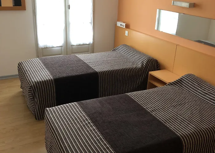 Au Petit Languedoc Hotell