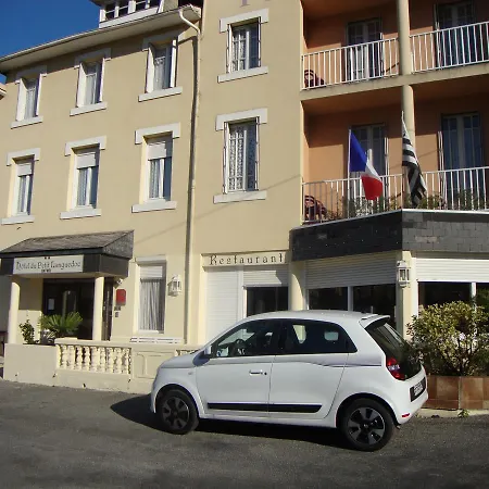 Au Petit Languedoc 2* לורדה