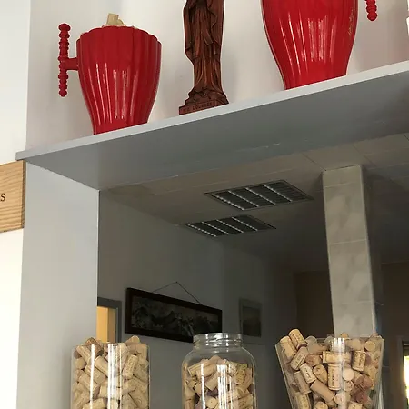 Au Petit Languedoc Готель 2*